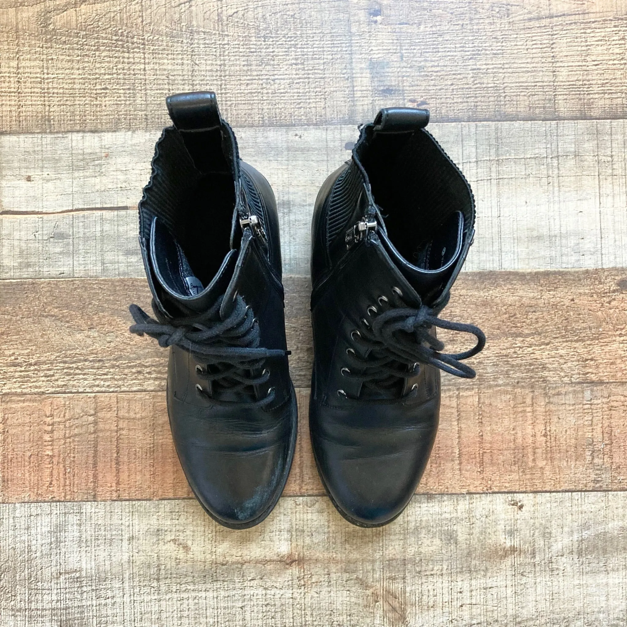 Blondo Waterproof Black Side Zipper Lace Up Combat Boots- Size 7.5 (Jill wore these in 'Mystery 101)