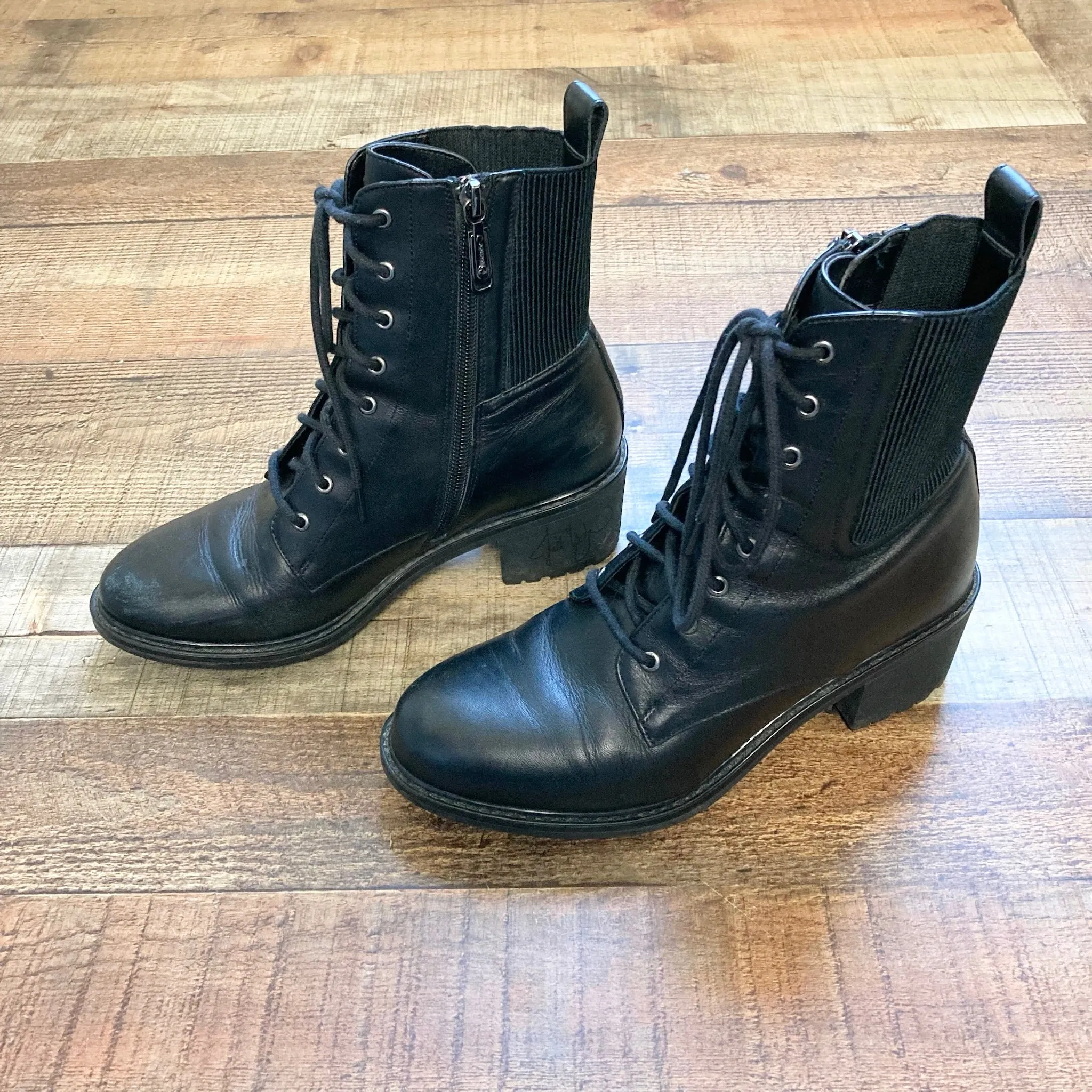 Blondo Waterproof Black Side Zipper Lace Up Combat Boots- Size 7.5 (Jill wore these in 'Mystery 101)