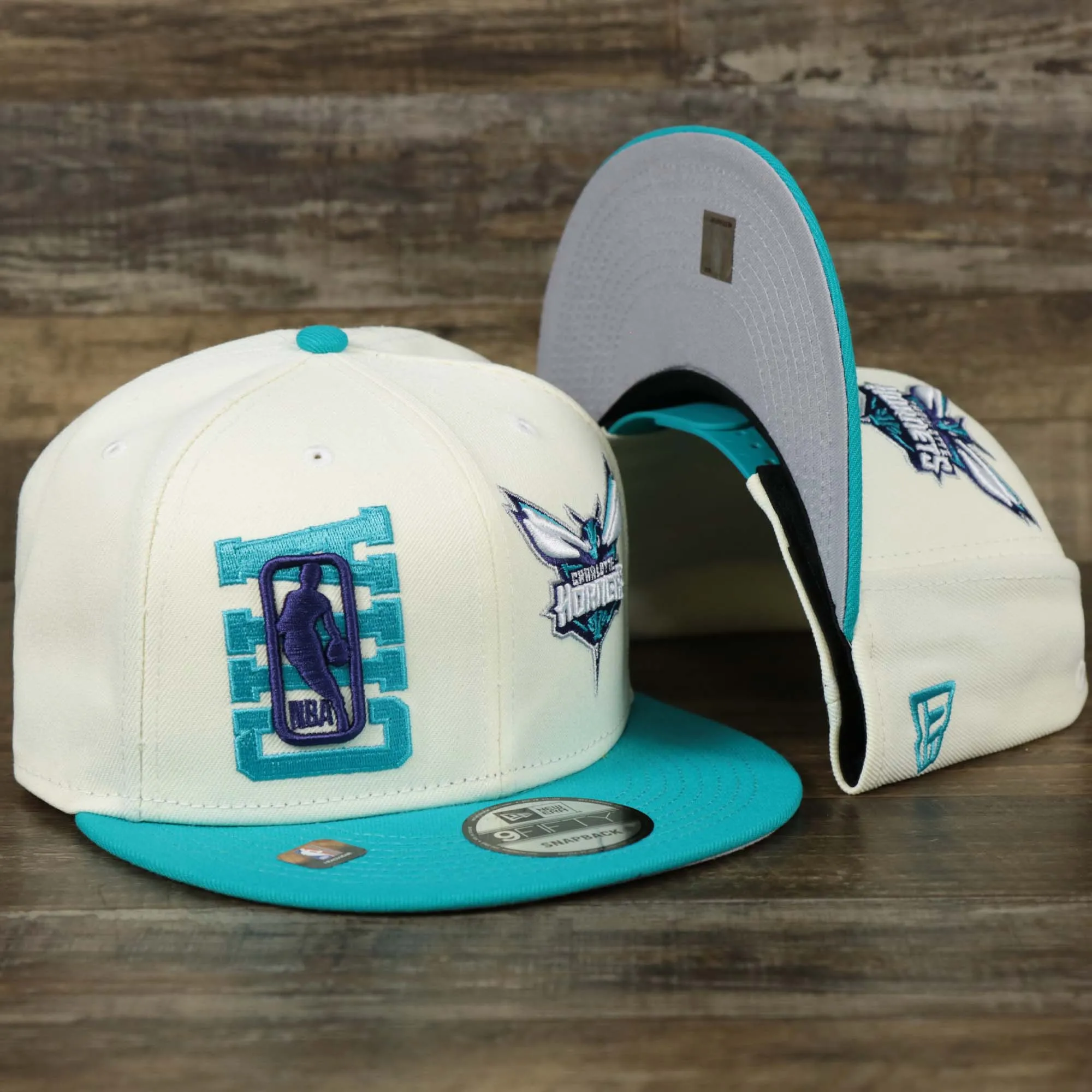 Charlotte Hornets NBA 2022 Draft Gray Bottom 9Fifty Snapback | New Era Cream/Turquoise