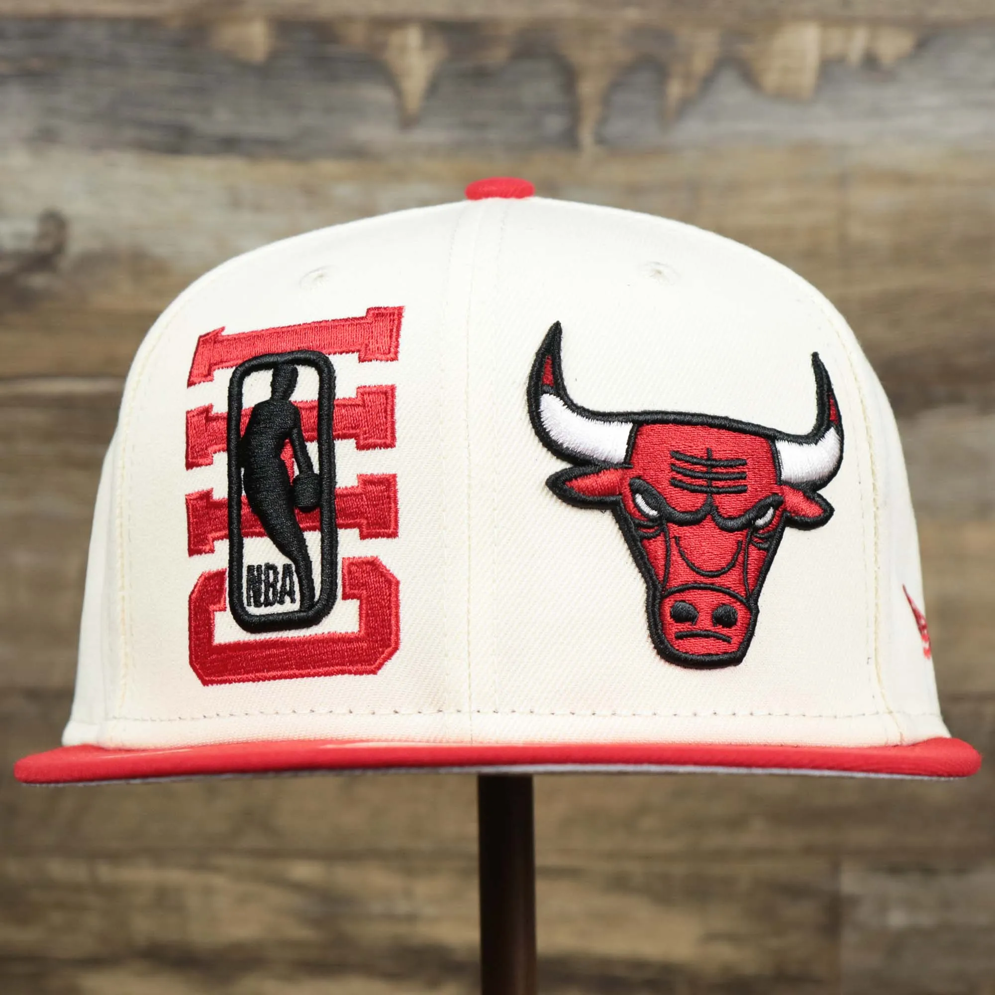 Chicago Bulls NBA 2022 Draft Gray Bottom 9Fifty Snapback | New Era Cream/Red