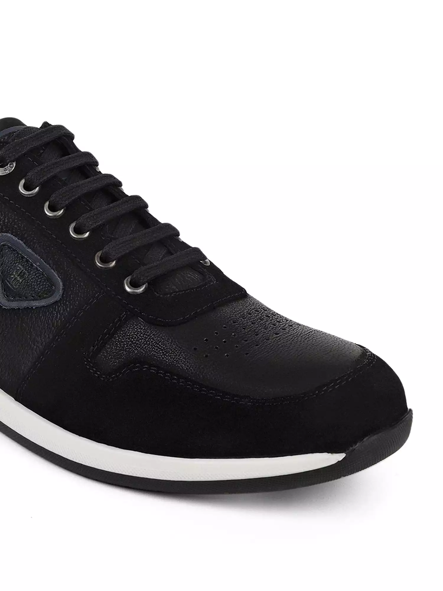 Ezok Men Black Sneaker Casual Shoes