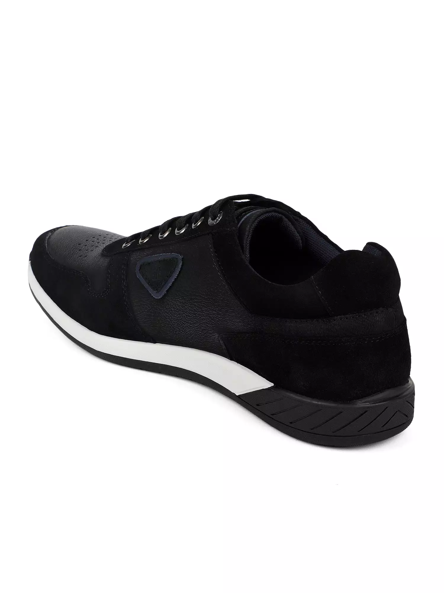 Ezok Men Black Sneaker Casual Shoes