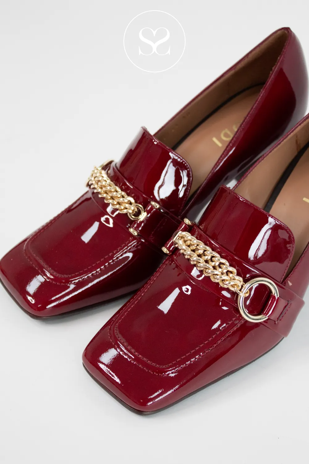 LODI ELUDIS WINE PATENT LEATHER BLOCK HEELED LOAFERS