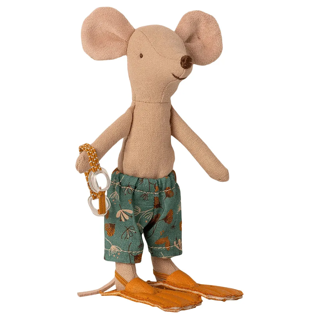 Maileg Toys Big Brother Beach Mouse In Cabin De Plage