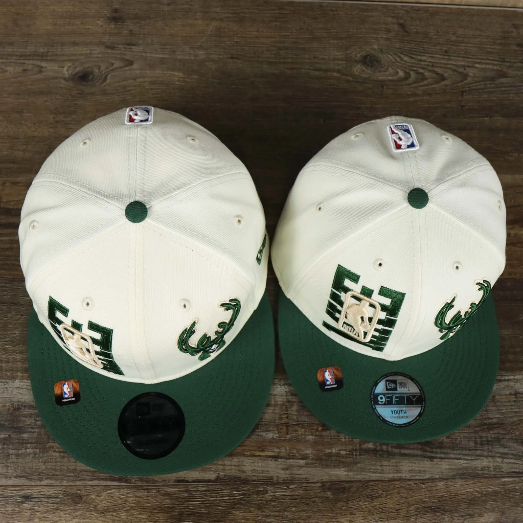 Milwaukee Bucks NBA 2022 Draft Gray Bottom 9Fifty Snapback | New Era Cream/Green