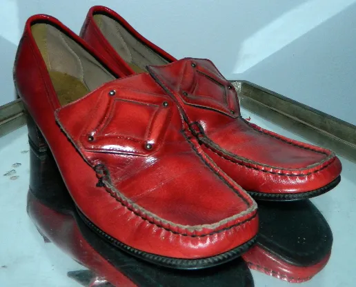 vintage 1960s heels red Pilgrim Buckle loafers MOD square toed shoes 9 N