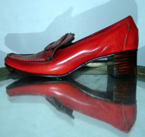 vintage 1960s heels red Pilgrim Buckle loafers MOD square toed shoes 9 N