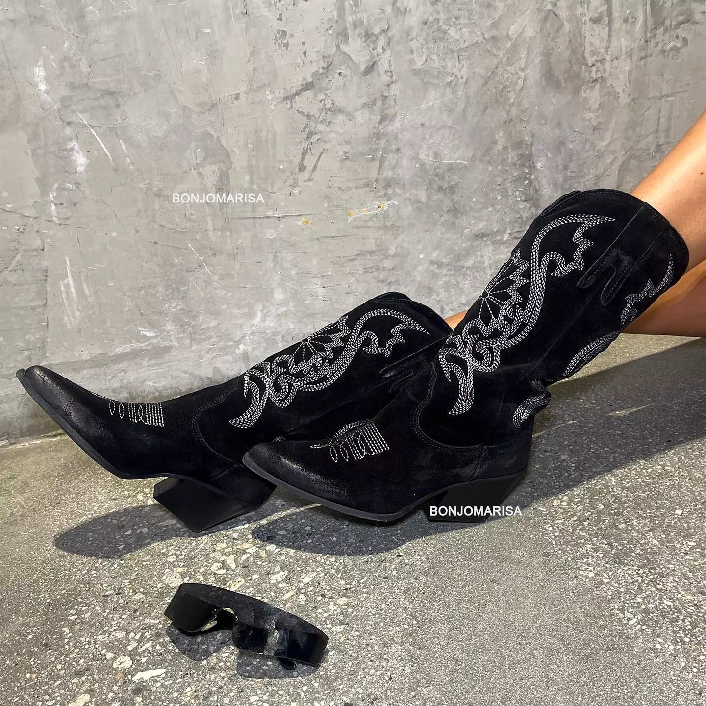 Women Western Boots Embroidered Fashion Chunky Heel Shoes Woman 2022 New Star Design Slip On Cowboy Cowgirl Boots Black Brand